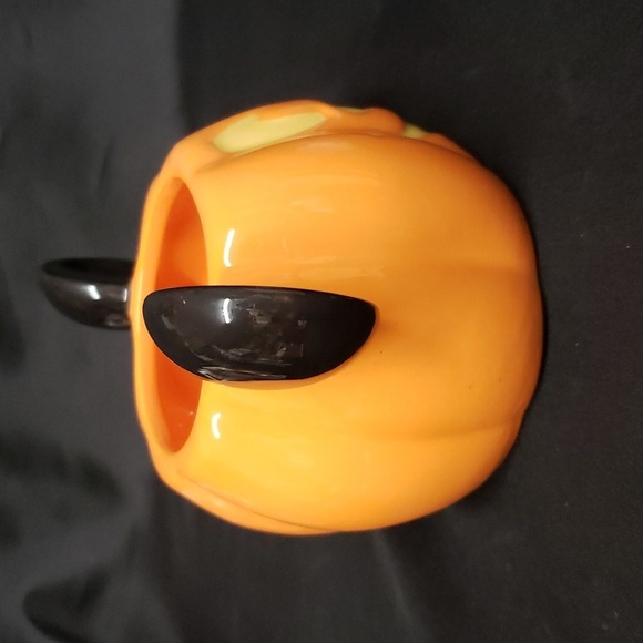 Disney Mickey Mouse Face Pumpkin Mug - Picture 4 of 6